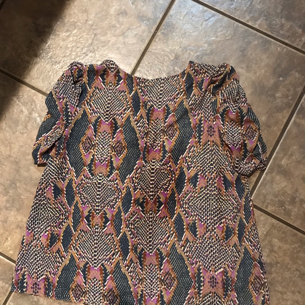 Adrienne Multicolor V-Neck Blouse Size Medium‎ #2169 - Picture 2 of 5